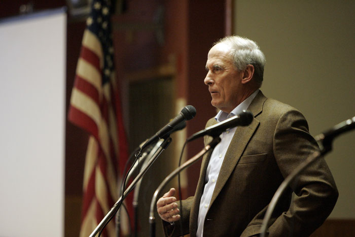Former U.S. Senator Dan Coats speaks during the debate. (C-T photo Max Gersh) ©2010