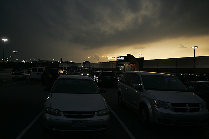 Storm clouds that later set the greater St. Louis metro area under a tornado warning roll in over Gravois Bluffs. ©2010 Max Gersh