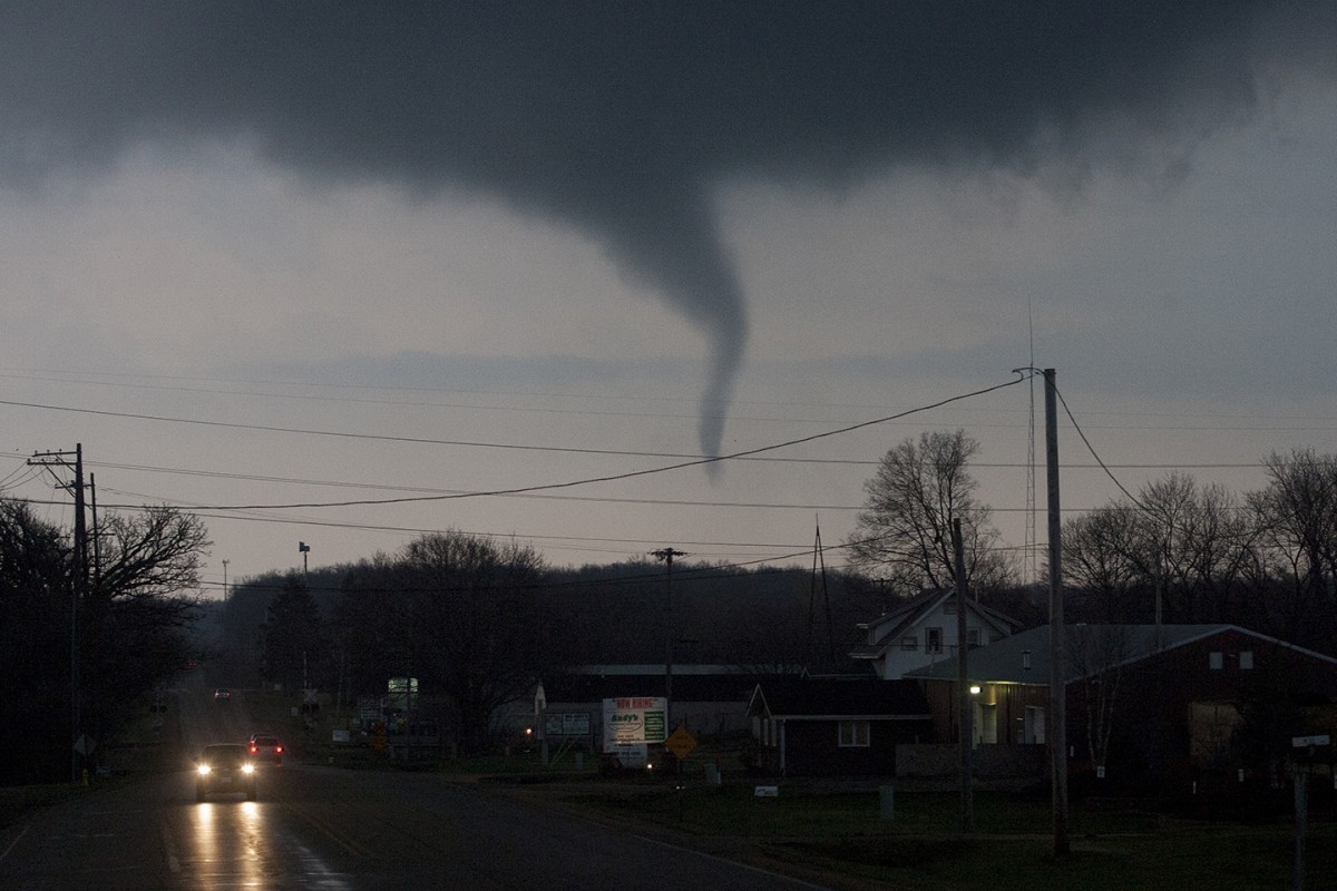 Funnel cloud over Perryville Road